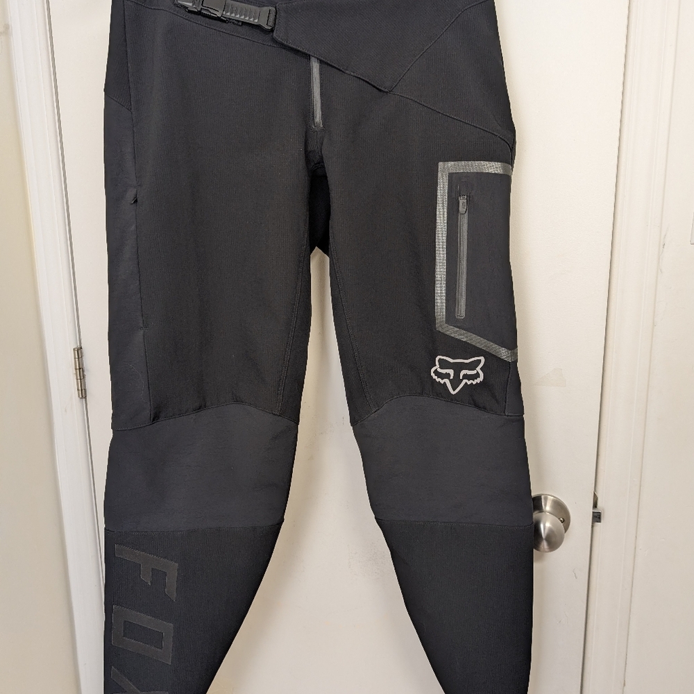 FOX DEFEND FIRE BIKE PANTS SIZE 32 - Picture 2 of 16